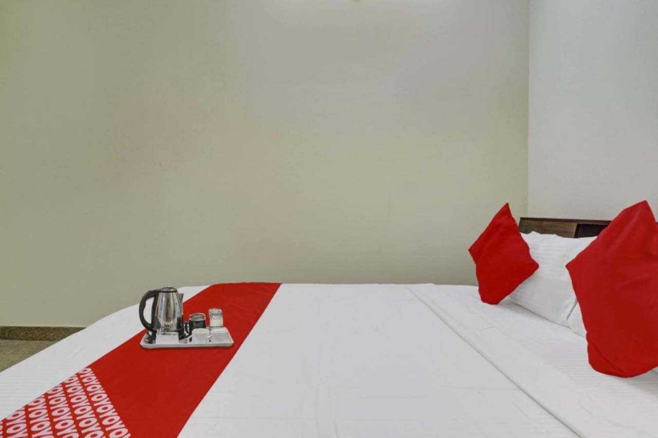 Hotel O S V Residency Kajaguda Near Gachibowli Hyderabad Exterior foto
