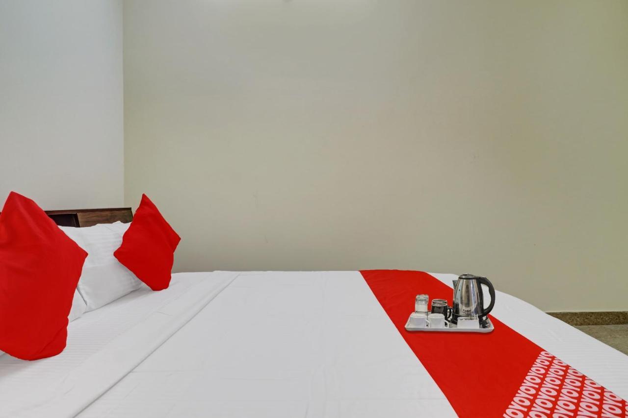 Hotel O S V Residency Kajaguda Near Gachibowli Hyderabad Exterior foto