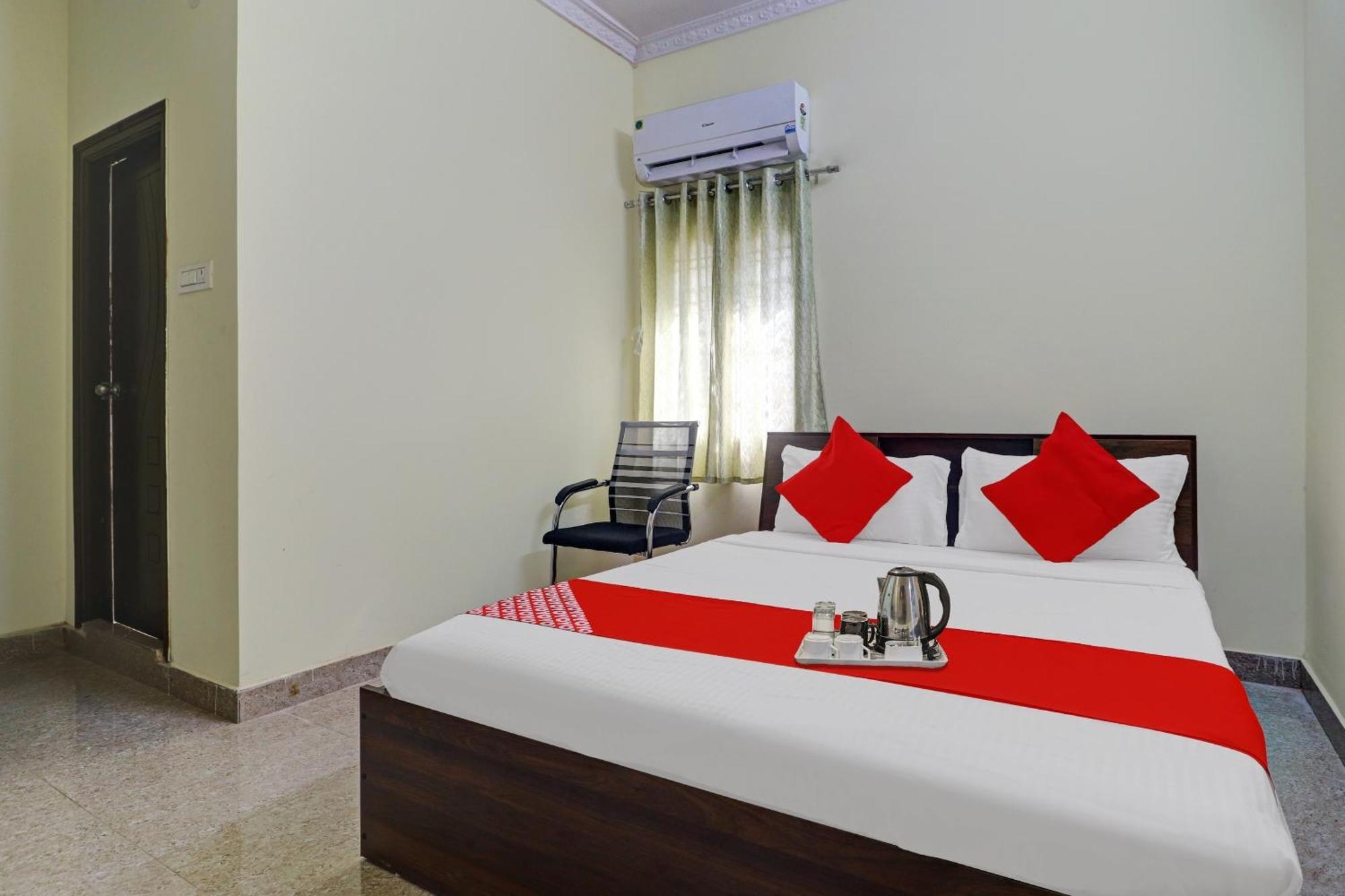 Hotel O S V Residency Kajaguda Near Gachibowli Hyderabad Exterior foto