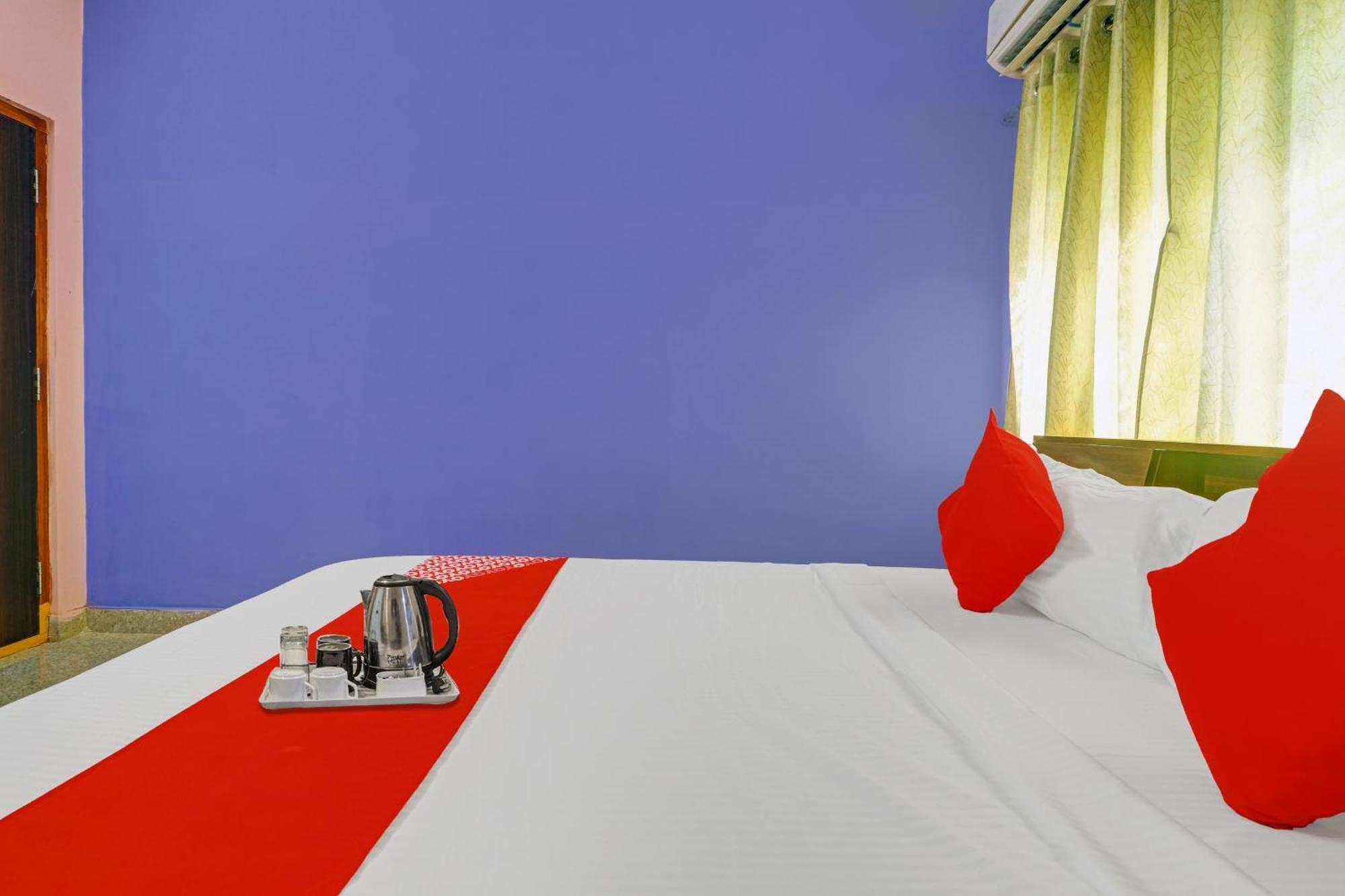 Hotel O S V Residency Kajaguda Near Gachibowli Hyderabad Exterior foto